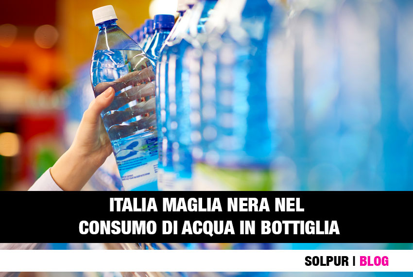 Consumo di acqua in bottiglia: Italia maglia nera, un dato sul quale è arrivato il momento di fare una riflessione profonda.